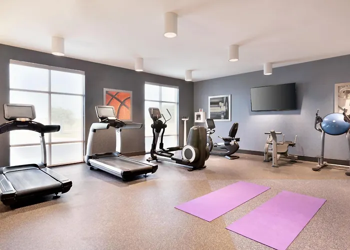 Four Points By Sheraton Fargo Medical Center